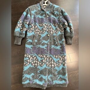 Super sweet vintage long coat by Karizma